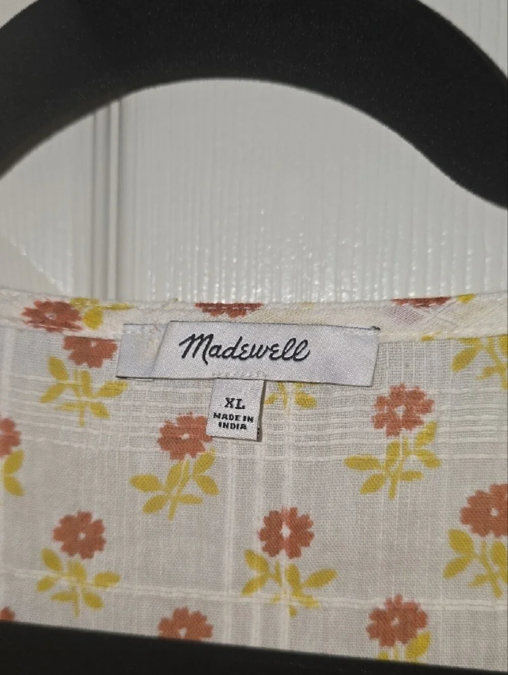 Madewell Floral Button-Front Puff Sleeve Blouse in White